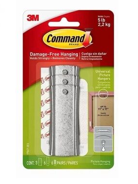 New in package 3M command, damage free hanging universal picture hangers, 3 pack